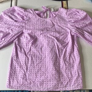A New Day Size Small Lavender short sleeve top